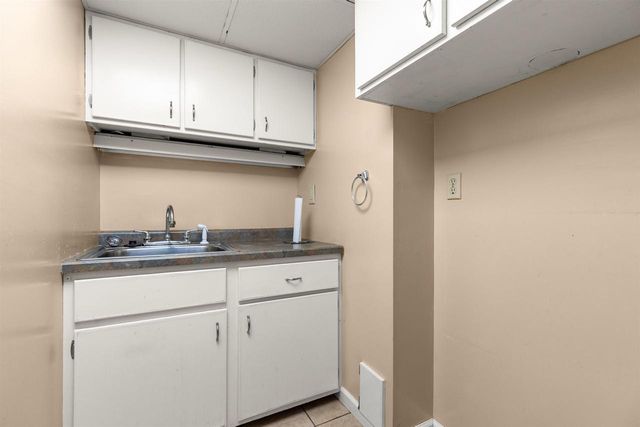 W6425 LAKEVIEW COURT, Menasha, WI 54952