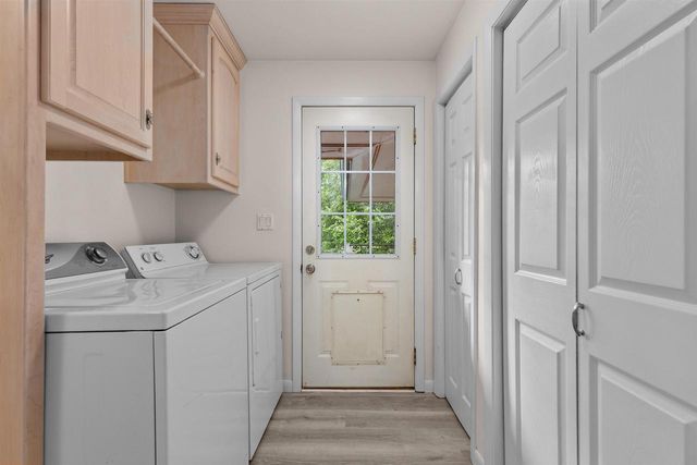 W6425 LAKEVIEW COURT, Menasha, WI 54952