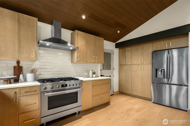 7236 NE 121st Place, Kirkland, WA 98034