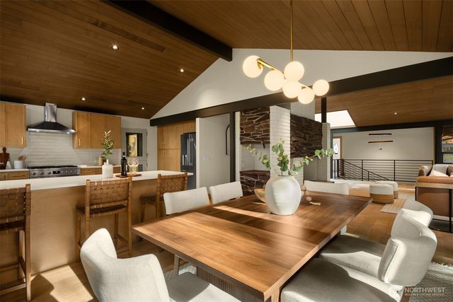 7236 NE 121st Place, Kirkland, WA 98034