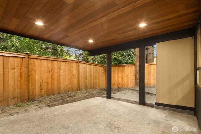 7236 NE 121st Place, Kirkland, WA 98034