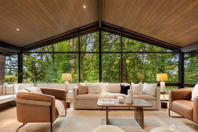 7236 NE 121st Place, Kirkland, WA 98034