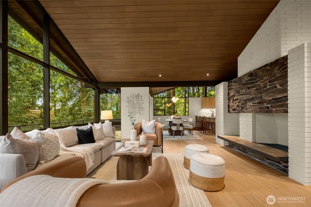 7236 NE 121st Place, Kirkland, WA 98034