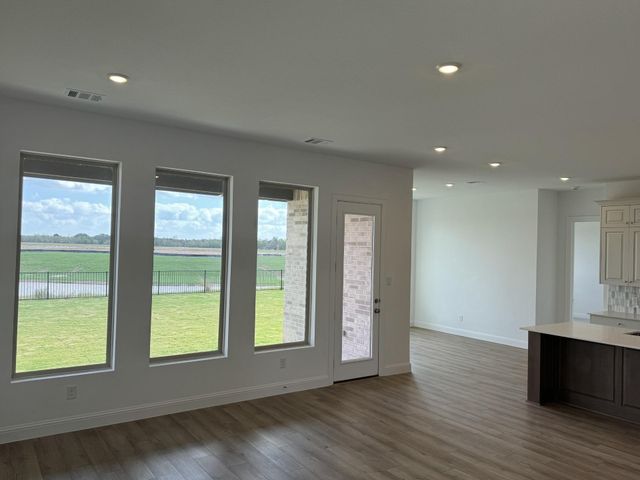 6022 Marina Ray Drive, Baytown, TX 77521