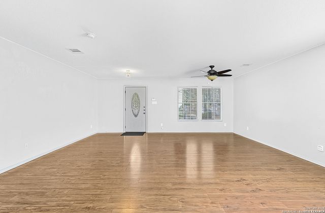 7527 Escada Crest, San Antonio, TX 78254