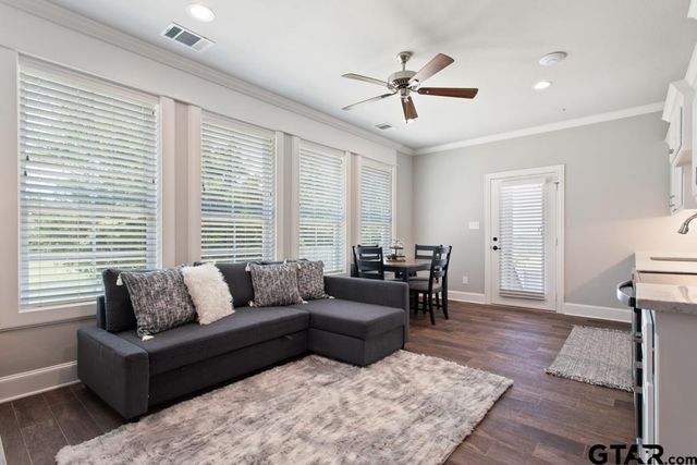 18142 CR 122, Tyler, TX 75703