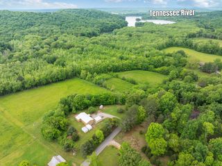 2899 Lower Lick Creek Rd, Linden, TN 37096