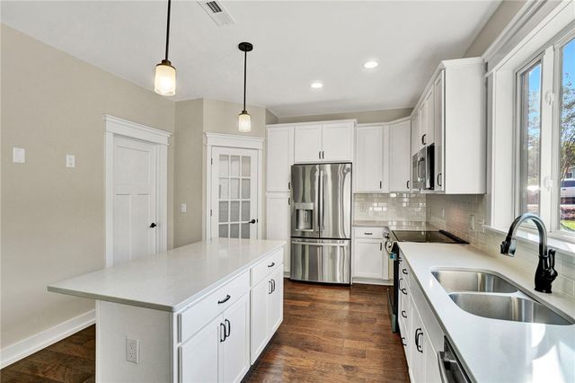 892 crenshaw Street, Pendleton, SC 29670