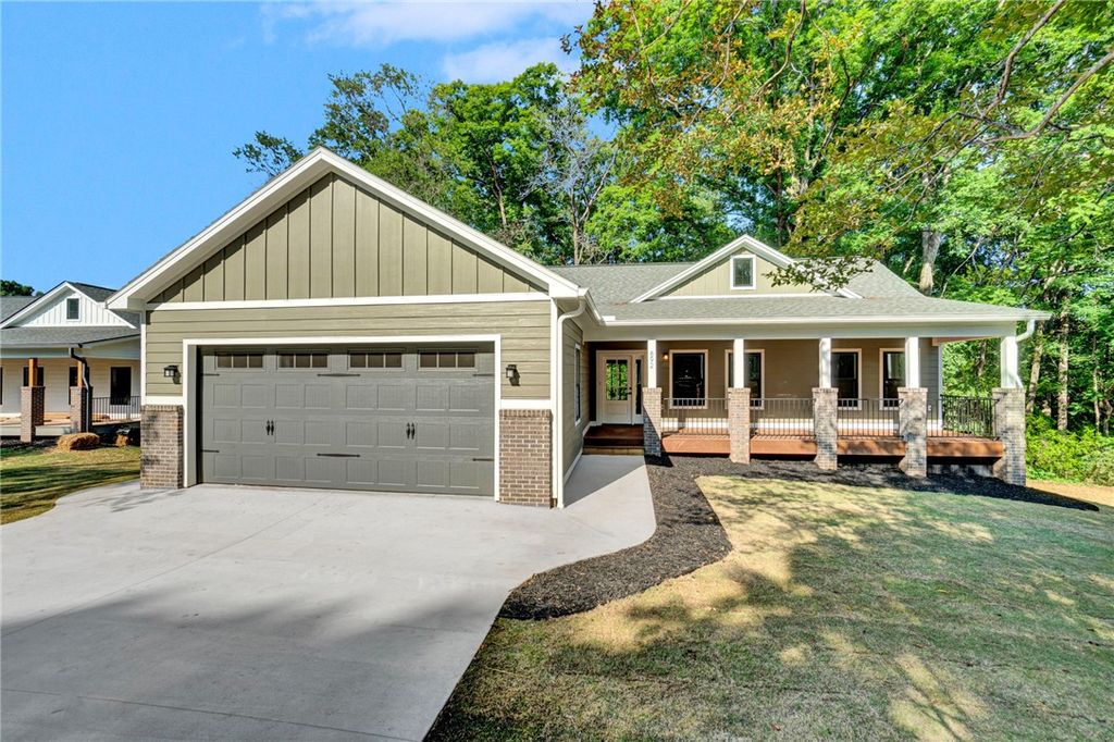 892 crenshaw Street, Pendleton, SC 29670