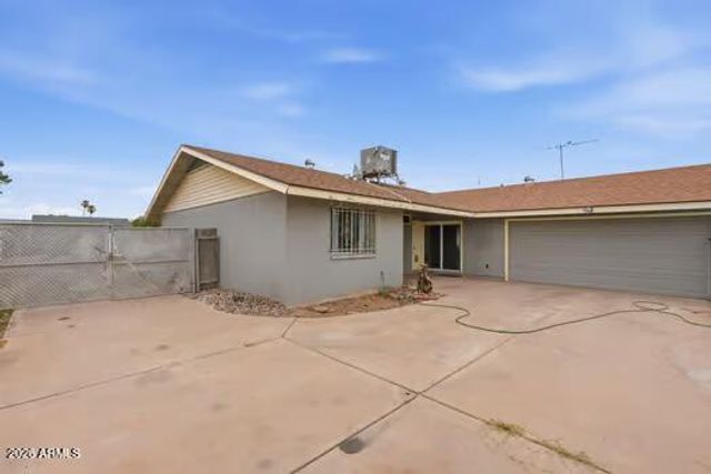 3709 W YUCCA Street, Phoenix, AZ 85029