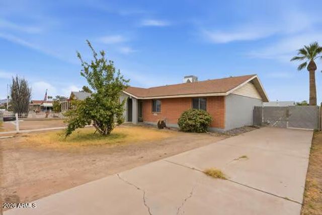 3709 W YUCCA Street, Phoenix, AZ 85029