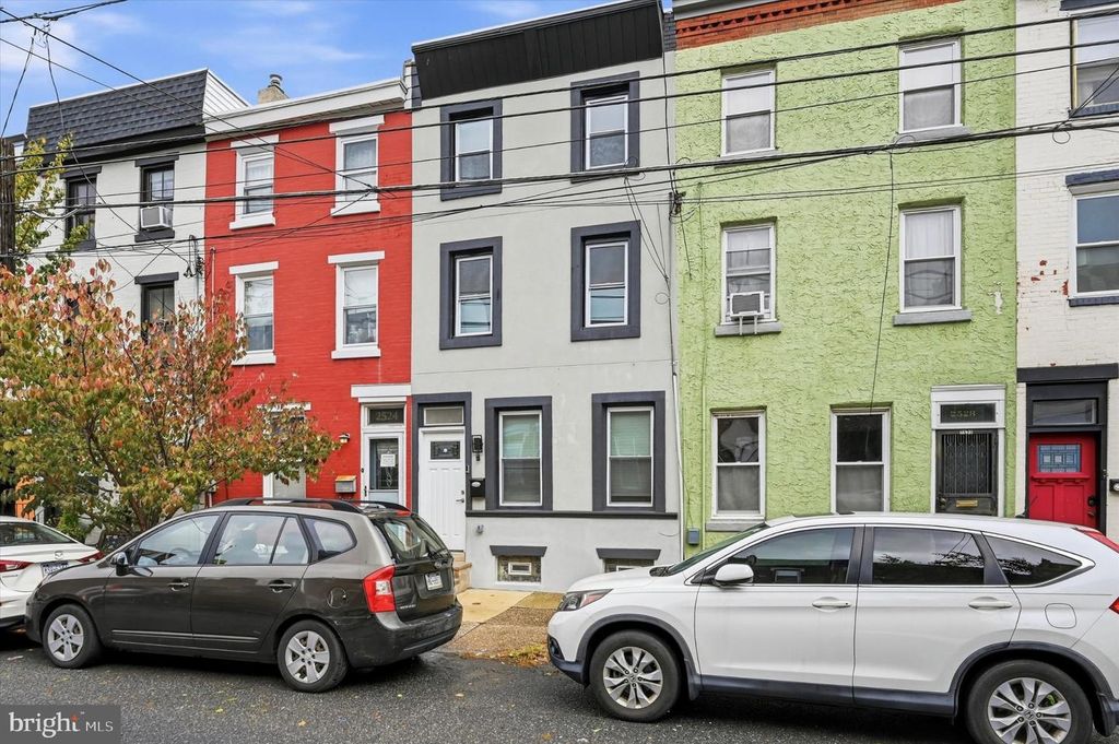 2526 CORAL ST, Philadelphia, PA 19125 — photo 2