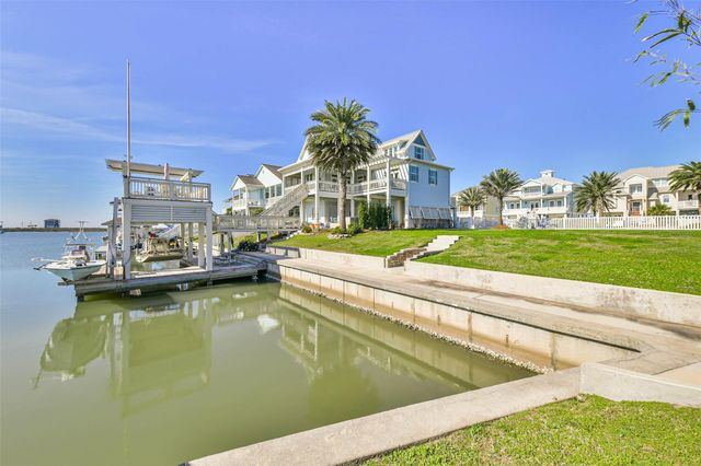 4118 Sand Hill Court, Galveston, TX 77554