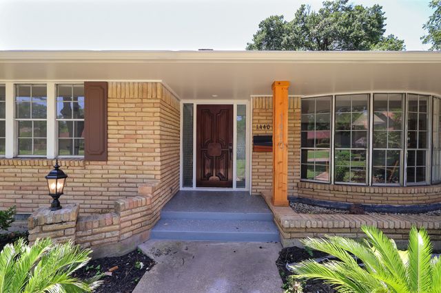 1440 Acapulco Drive, Dallas, TX 75232