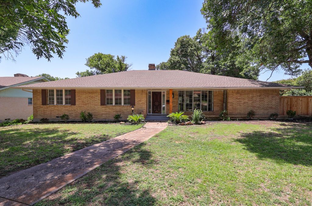 1440 Acapulco Drive, Dallas, TX 75232
