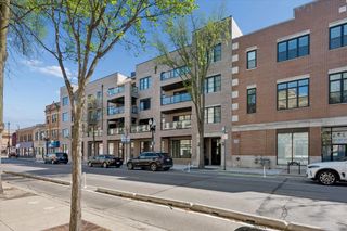 4537 N Clark Street 3C, Chicago, IL 60640