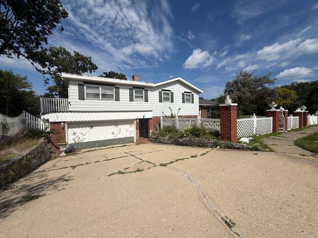 2802 18th Place, North Chicago, IL 60064