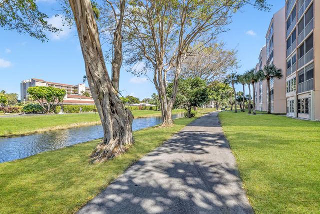 14527 Bonaire Boulevard 203, Delray Beach, FL 33446