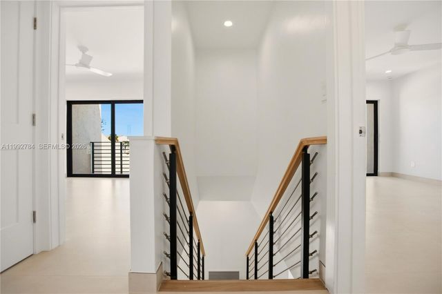 7238 Jacaranda Ln, Miami Lakes, FL 33014