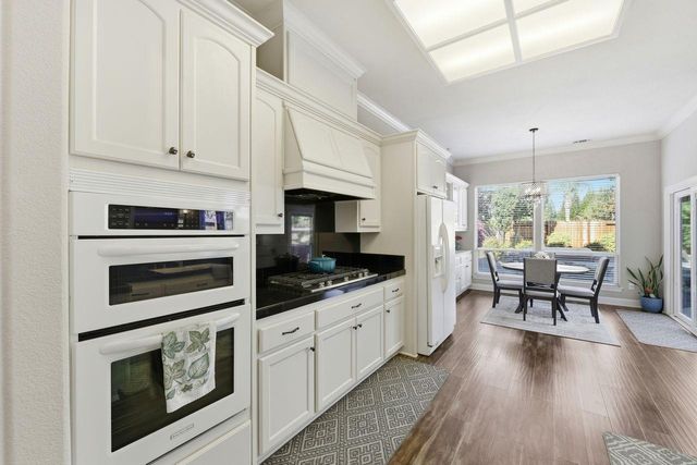 5326 Flyway Dr, Fair Oaks, CA 95628