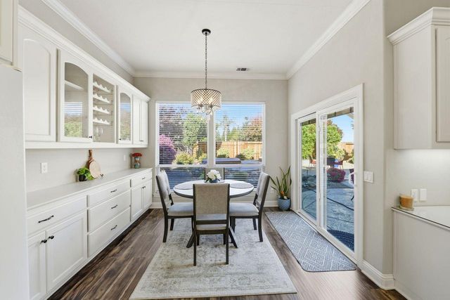 5326 Flyway Dr, Fair Oaks, CA 95628