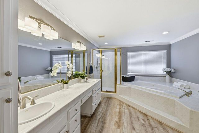 5326 Flyway Dr, Fair Oaks, CA 95628