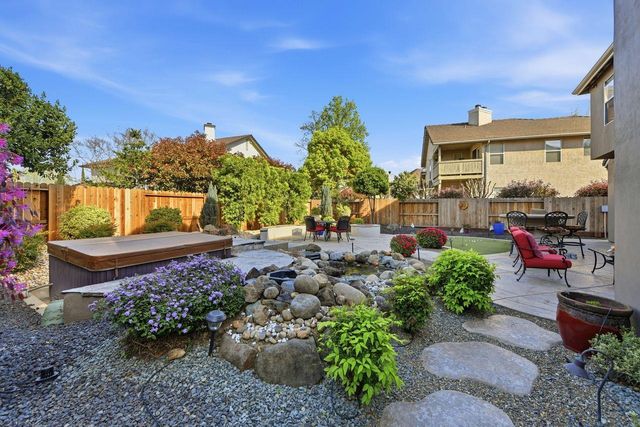 5326 Flyway Dr, Fair Oaks, CA 95628