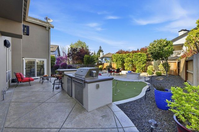 5326 Flyway Dr, Fair Oaks, CA 95628