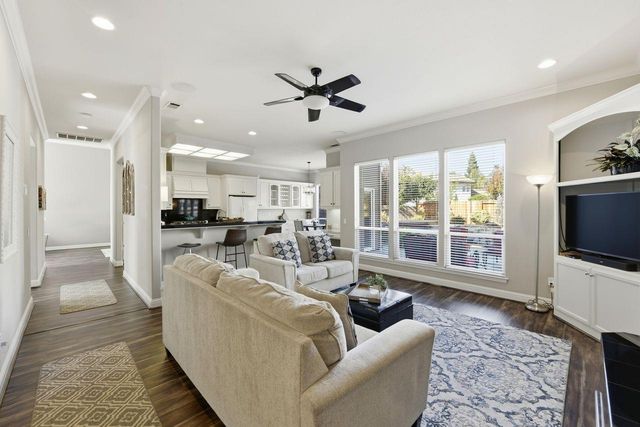 5326 Flyway Dr, Fair Oaks, CA 95628