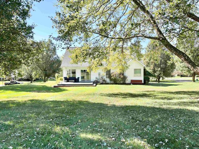 960 N Quail Ridge Circle, Vincennes, IN 47591