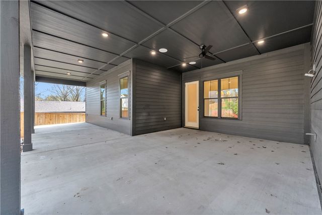 720 N Gregg Avenue, Fayetteville, AR 72701