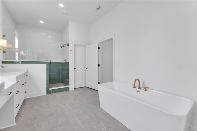 720 N Gregg Avenue, Fayetteville, AR 72701