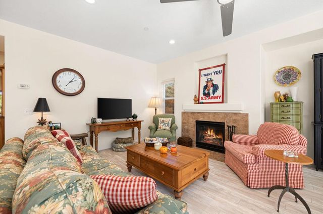 1067 Alta Cresta, Palm Springs, CA 92262