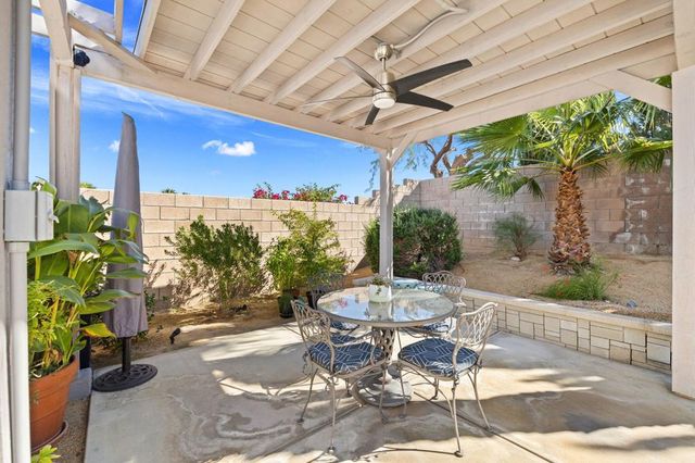 1067 Alta Cresta, Palm Springs, CA 92262