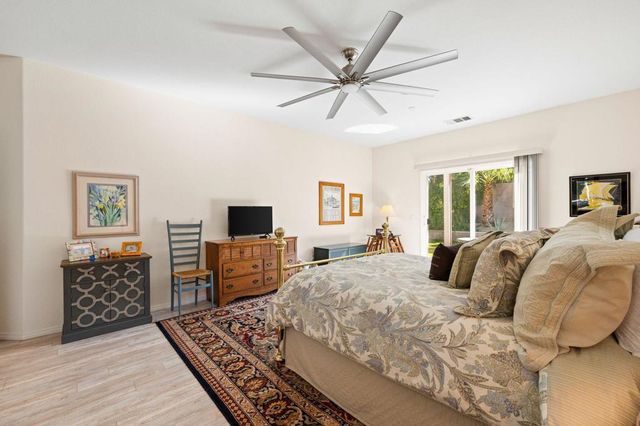 1067 Alta Cresta, Palm Springs, CA 92262