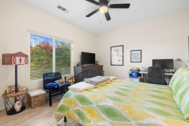 1067 Alta Cresta, Palm Springs, CA 92262