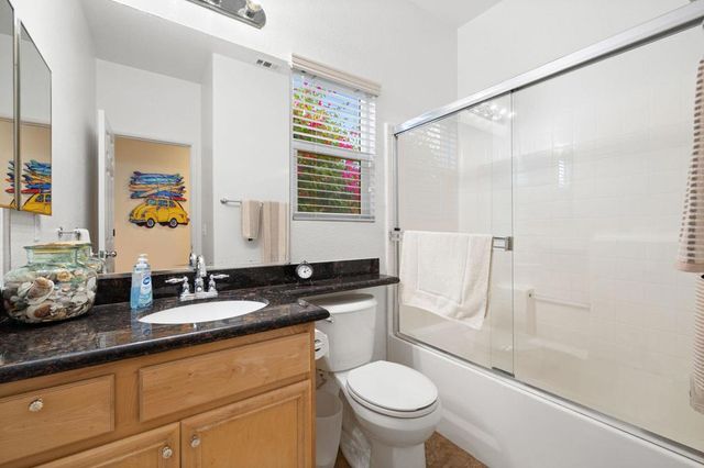 1067 Alta Cresta, Palm Springs, CA 92262