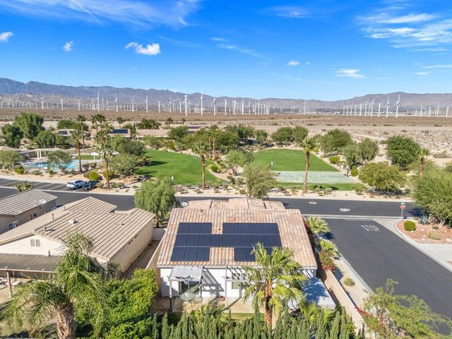 1067 Alta Cresta, Palm Springs, CA 92262