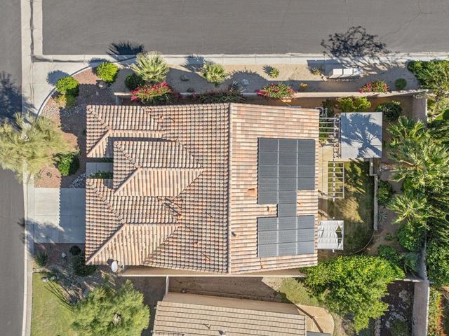 1067 Alta Cresta, Palm Springs, CA 92262