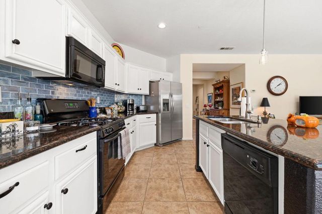 1067 Alta Cresta, Palm Springs, CA 92262