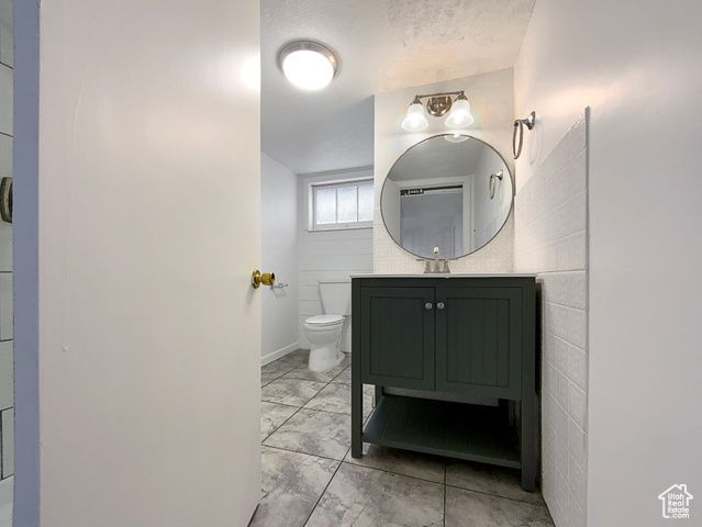 2943 S 400 W, Bountiful, UT 84010