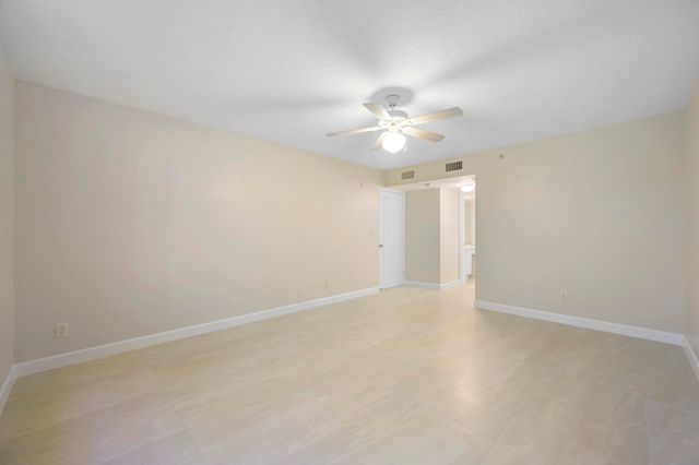 619 E Sheridan Street 106, Dania Beach, FL 33004