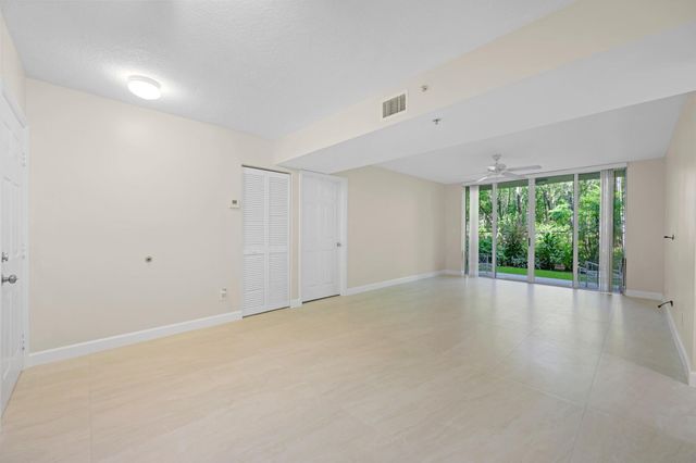 619 E Sheridan Street 106, Dania Beach, FL 33004