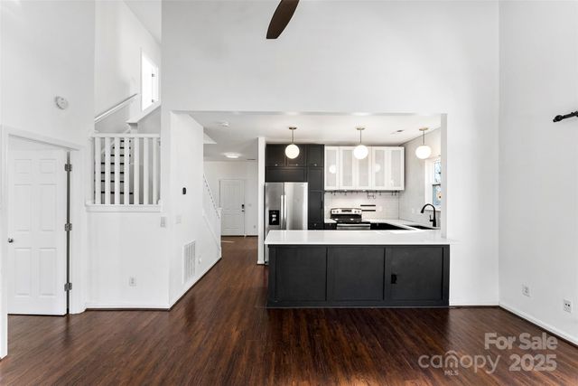 711 Parkside Terrace Lane, Charlotte, NC 28202