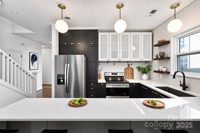 711 Parkside Terrace Lane, Charlotte, NC 28202