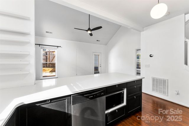 711 Parkside Terrace Lane, Charlotte, NC 28202