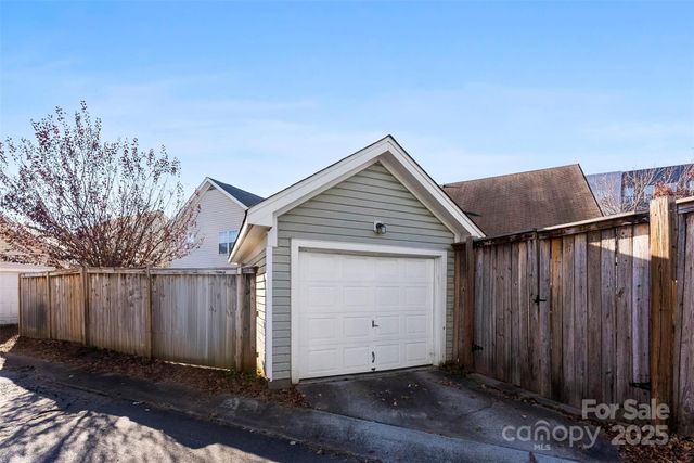 711 Parkside Terrace Lane, Charlotte, NC 28202