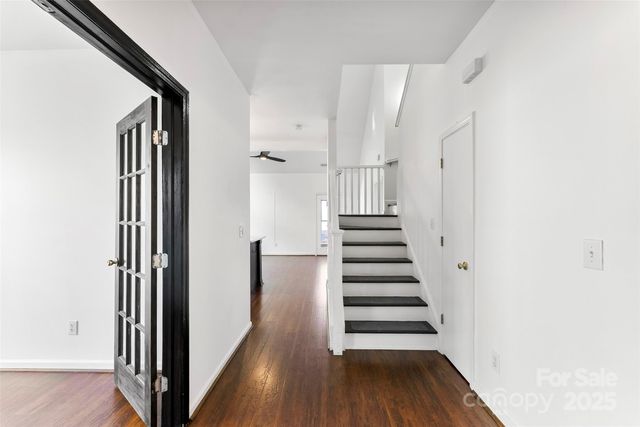 711 Parkside Terrace Lane, Charlotte, NC 28202