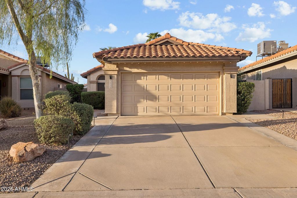 4056 E MOUNTAIN VISTA Drive, Phoenix, AZ 85048 — photo 2