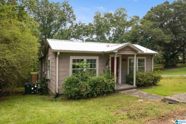 115 2ND STREET NW, Graysville, AL 35073